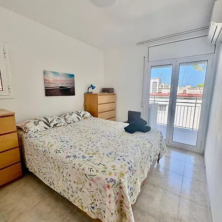 Terramar - Pool, Parking & Sea Views Apartament